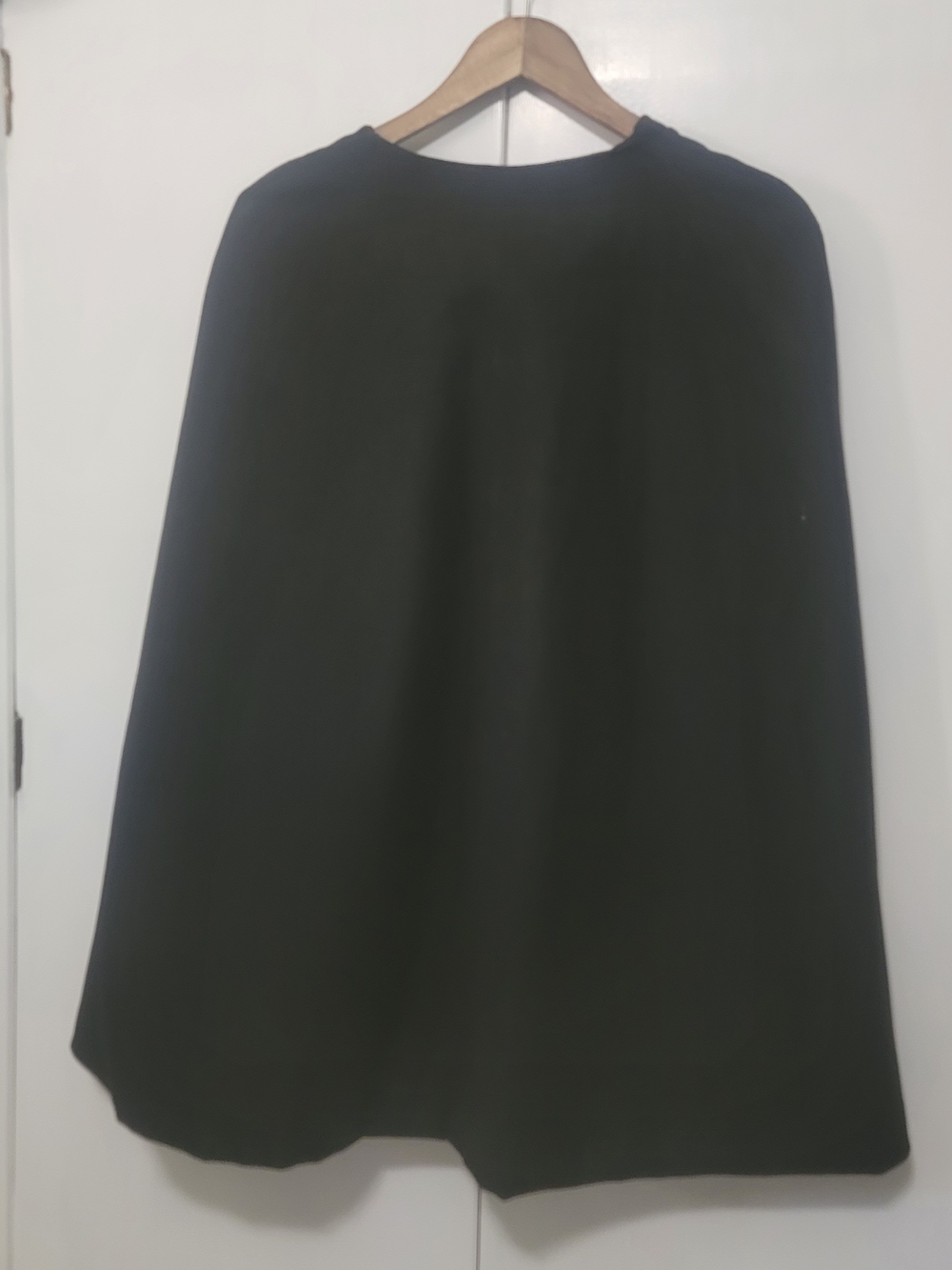 Black Three-Button A-Line Cape Jacket - Picture 7 of 7
